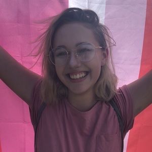 Meet your Posher, Evelyn